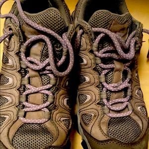 Oboz Women's Sawtooth II Low Top Boots US 7 Brown Waterproof Hiking Trail Shoes